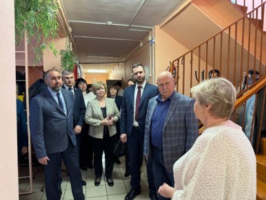 Социальная поддержка должна быть адресной и работать на местах