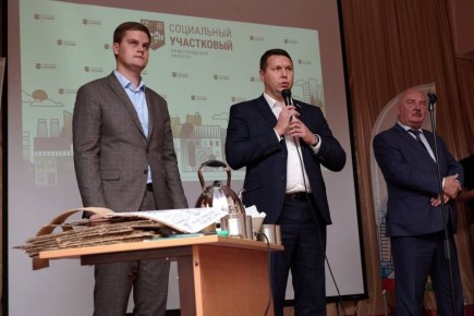 Кирилл Карташев поддержал инициативу социальных участковых
